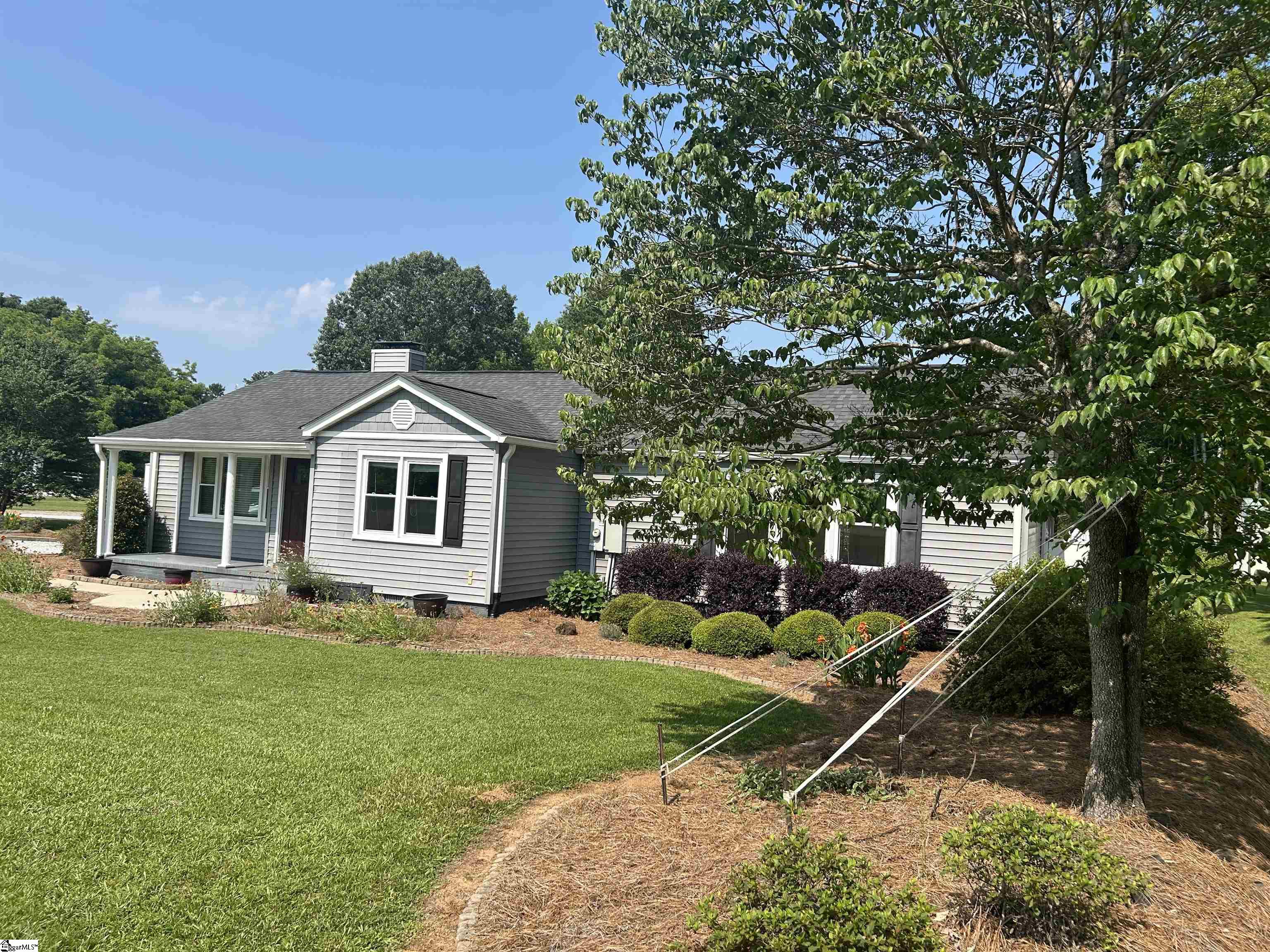 411 Old Colony Road Clinton, SC 29325 - Photo 10 of 48 Gallery Image 10