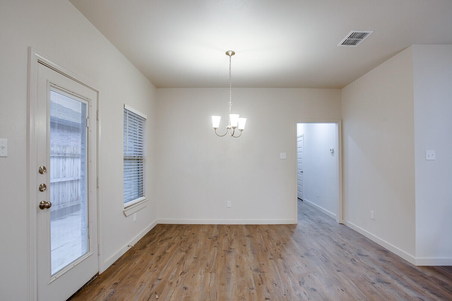 2533 134th Street Lubbock, TX 79423 - Photo 7 of 14 2533-106