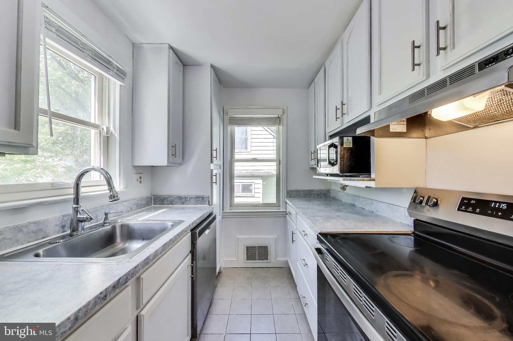 4600 Jones Bridge Road Bethesda, MD 20814 - Photo 3 of 38