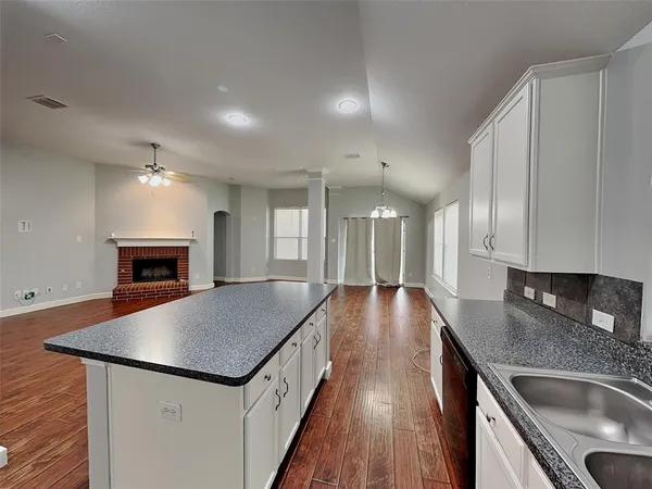 $2,450 | 5920 Paloma Blanca Drive, Fort Worth, TX 76179