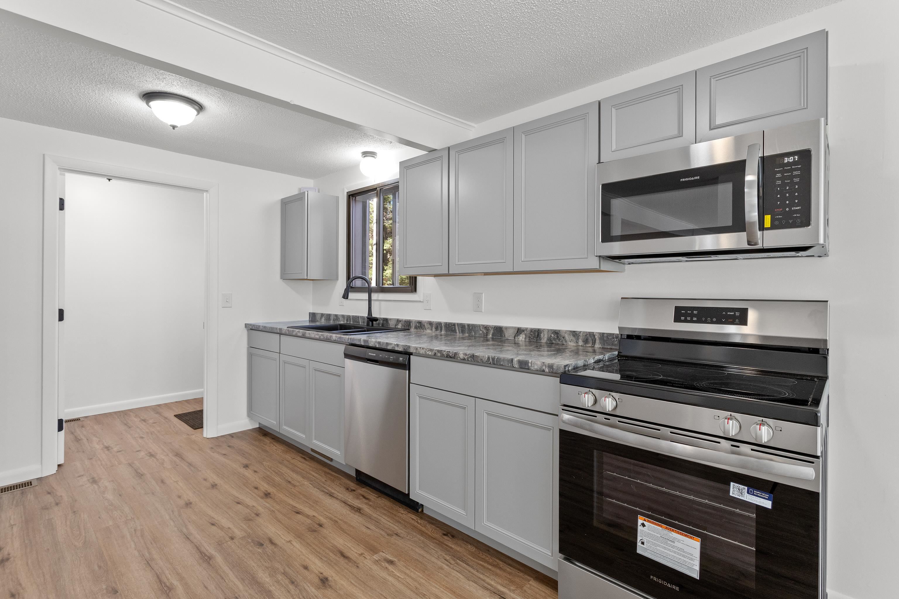 120 Hooksett Turnpike Concord, NH 03301 - Photo 7 of 58