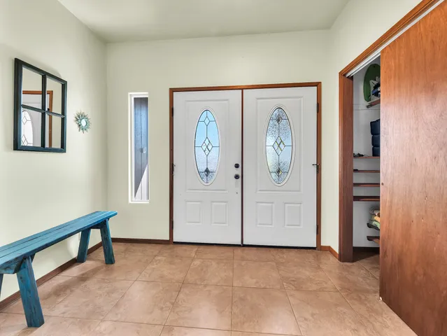 a view of front door with entryway