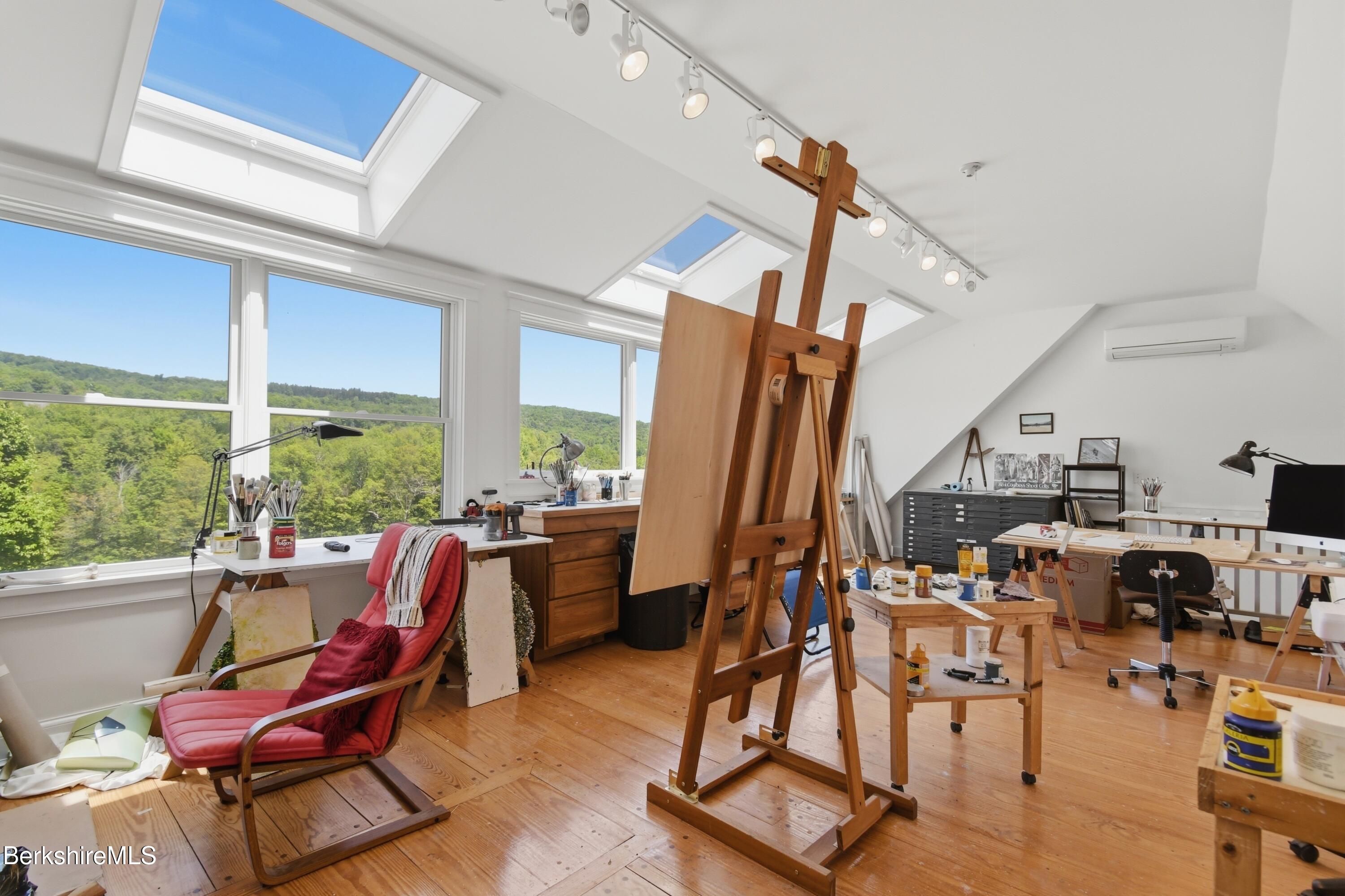 136 Mallery Road New Ashford, MA 01237 - Photo 53 of 102 studio