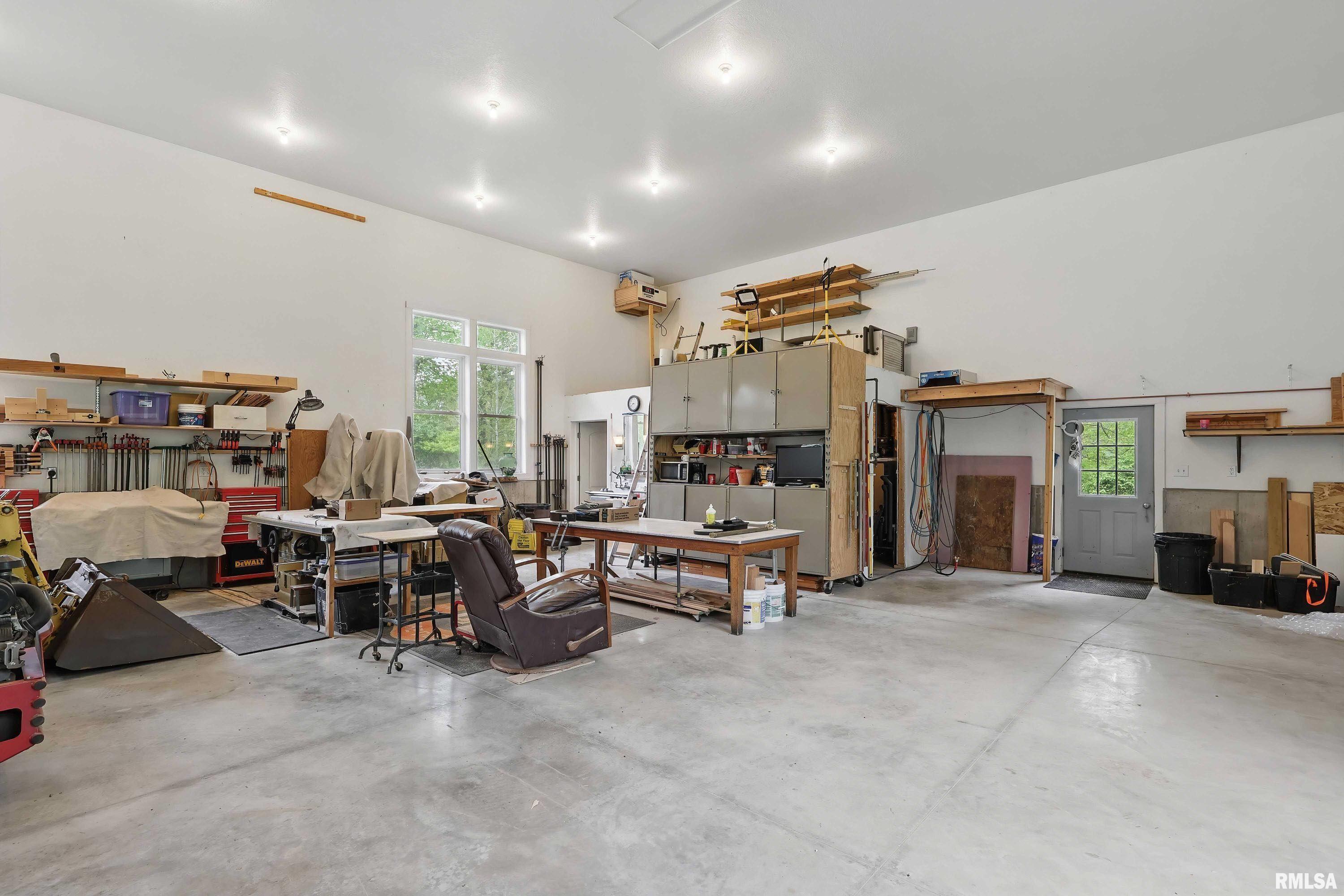 25910 Angel Ferry Road Geneseo, IL 61254 - Photo 9 of 41 Gallery Image 9