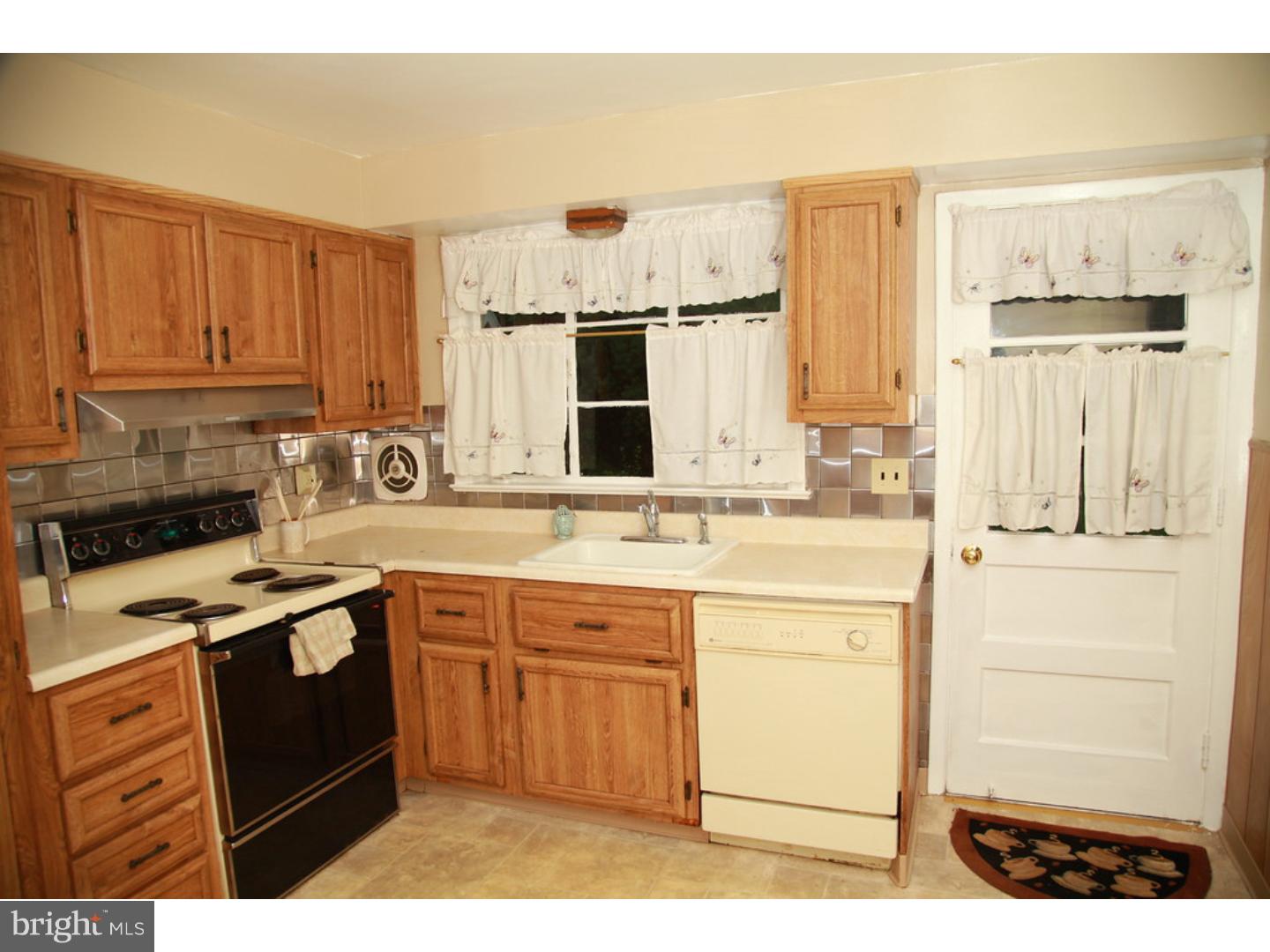 141 Springton Lake Road Media, PA 19063 - Photo 8 of 25 Gallery Image 8