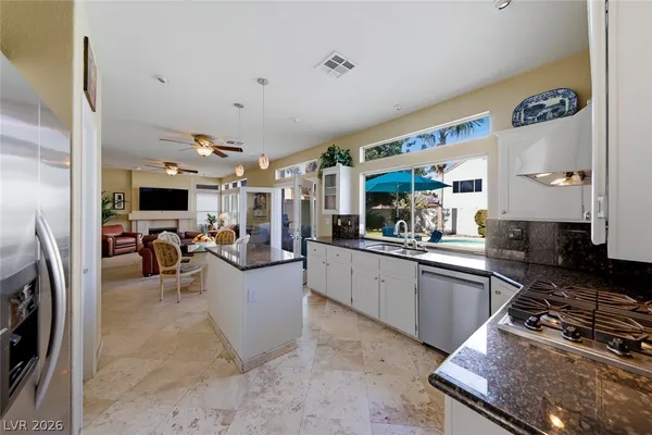 $650,000 | 1804 Dalton Drive, Henderson, NV 89014