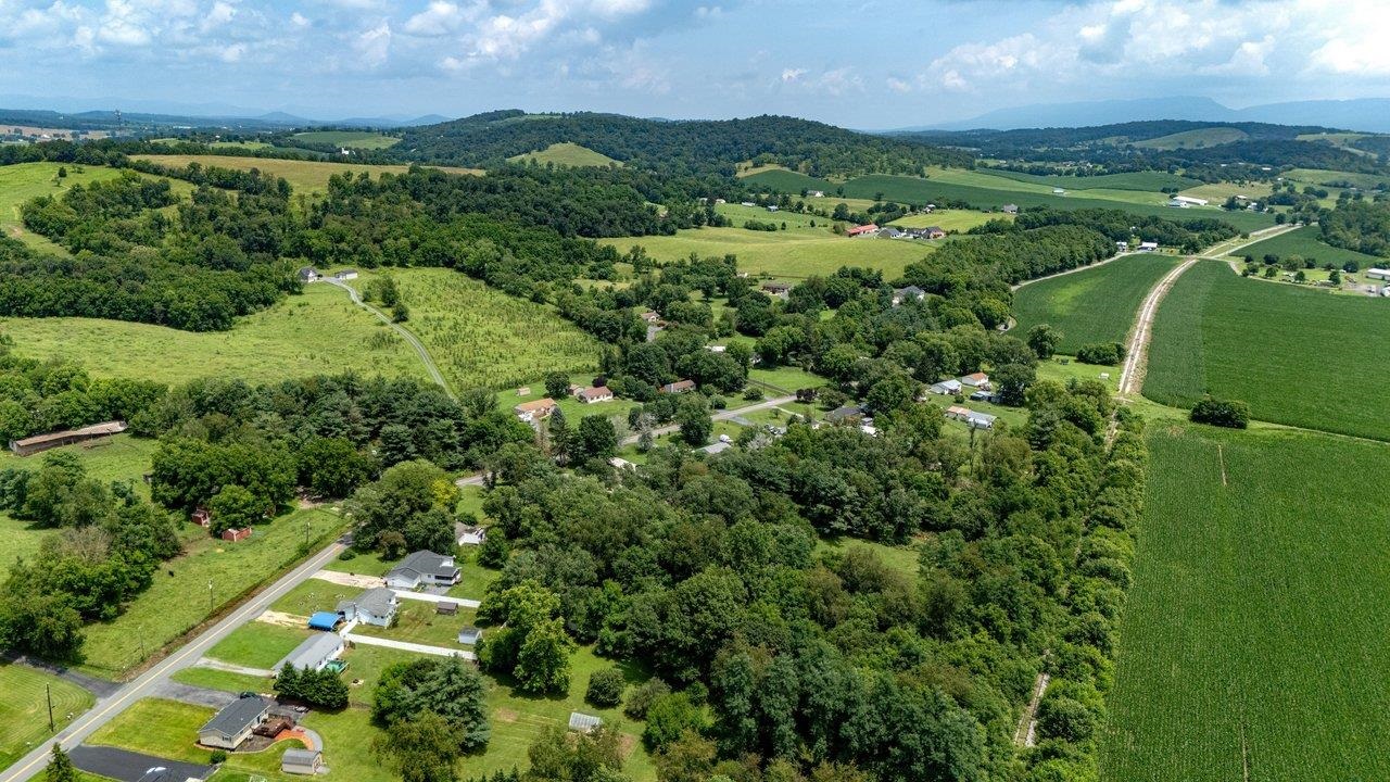 15524 Evergreen Valley Road Timberville, VA 22853 - Photo 43 of 52