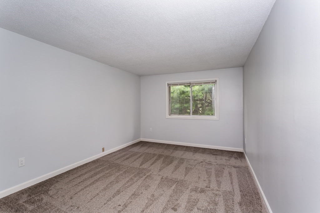 2209 Franklin Crossing Road, Unit 2209 Franklin, MA 02038 - Photo 14 of 32 Gallery Image 14