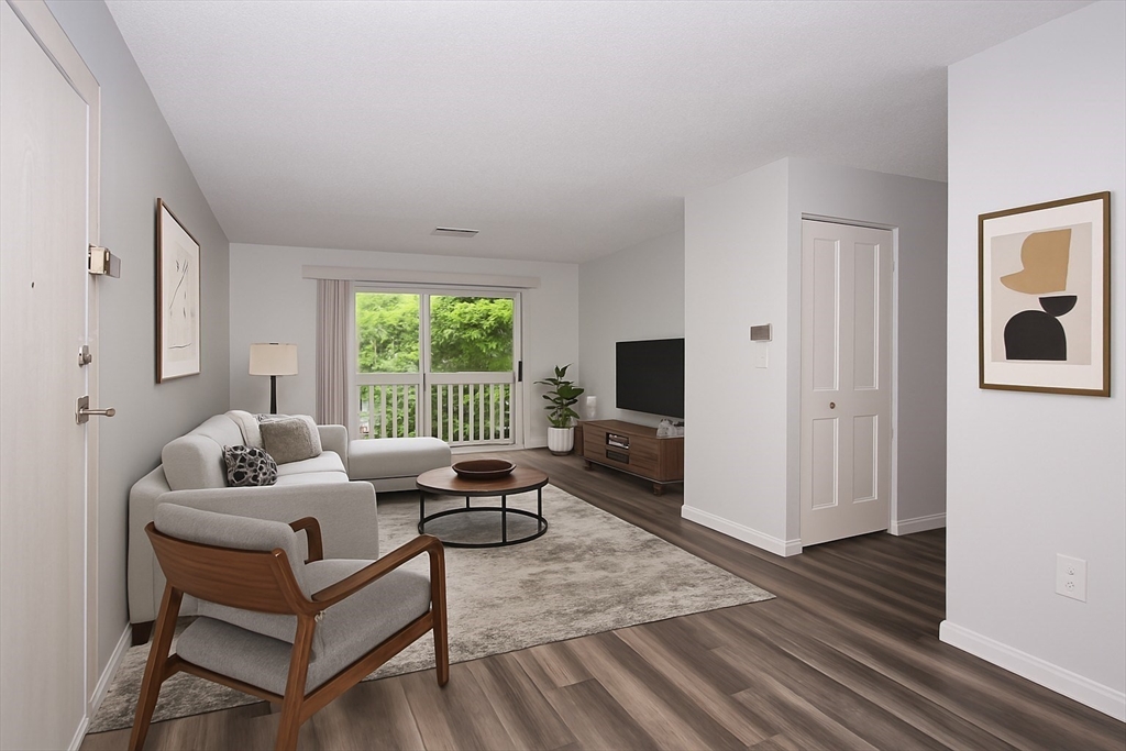 2209 Franklin Crossing Road, Unit 2209 Franklin, MA 02038 - Photo 2 of 32 Gallery Image 2