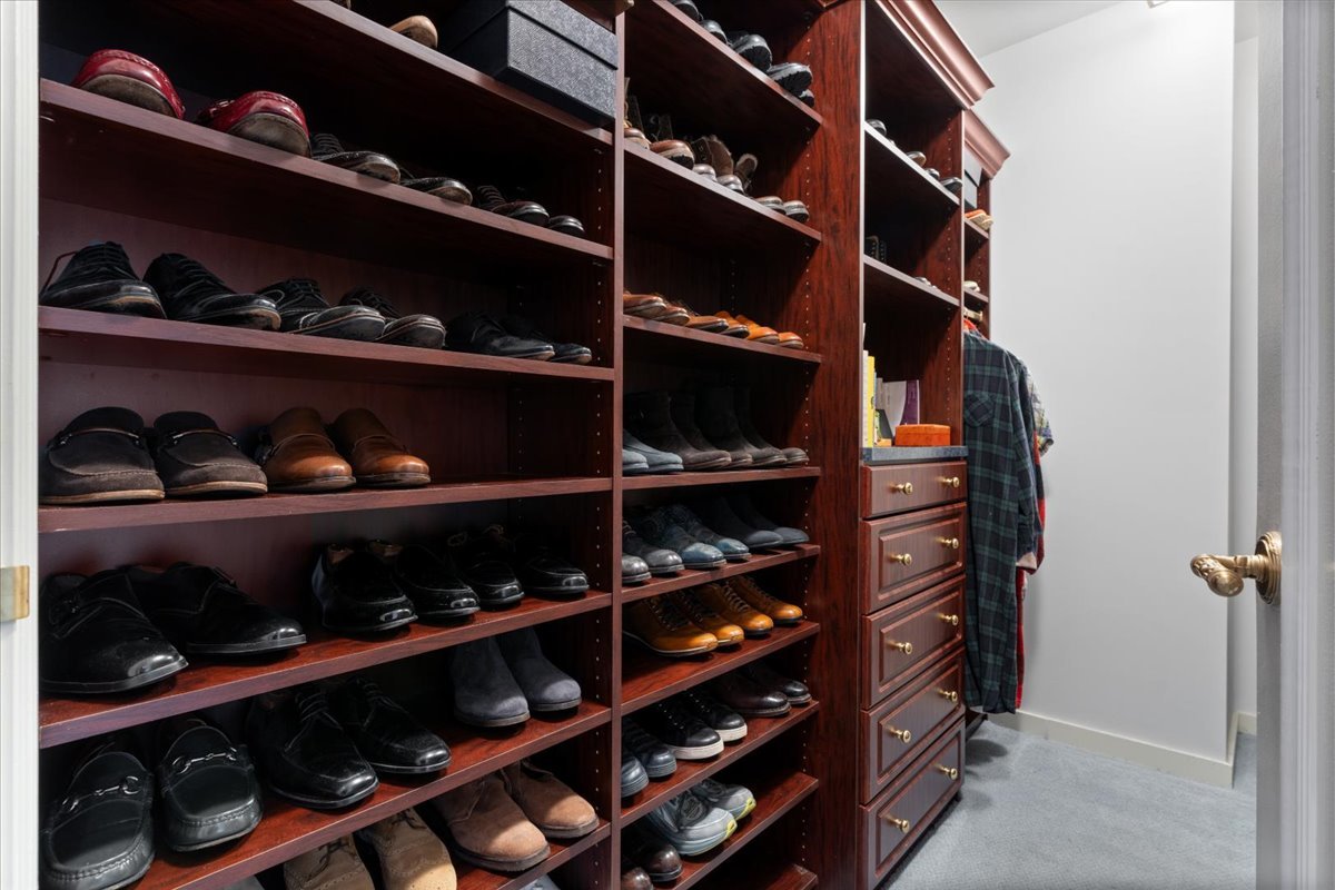 501 North Clinton Street, Unit 1303 Chicago, IL 60654 - Photo 29 of 46