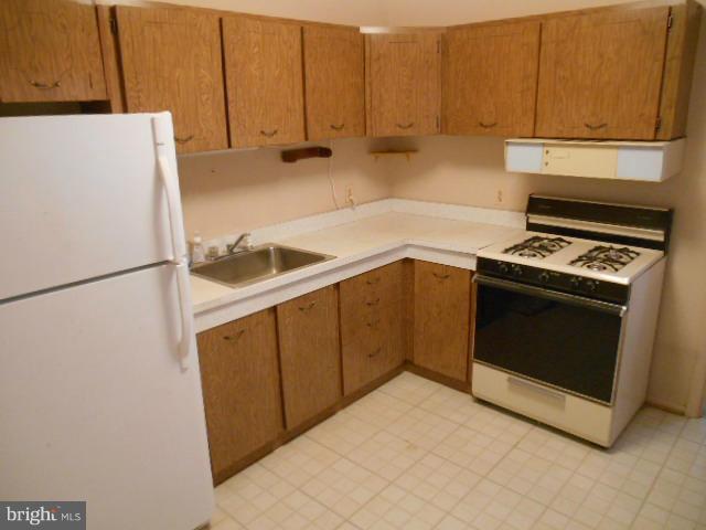 304 Bryanstone Road Reisterstown, MD 21136 - Photo 5 of 21 Kitchen