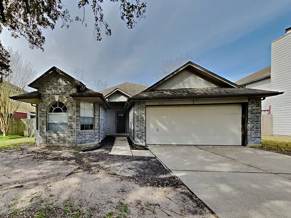$2,095 | 4330 Spoonbill Drive, Seabrook, TX 77586