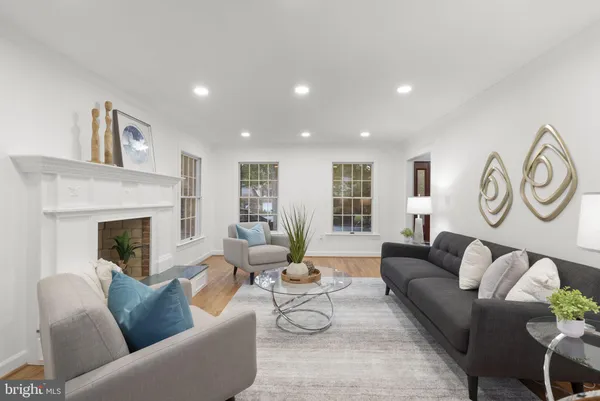 $1,100,000 | 15517 Ambiance Drive, North Potomac, MD 20878