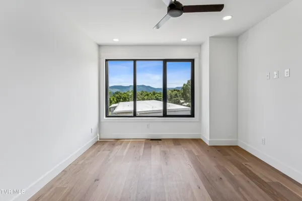 $449,000 | 1533 Pactolas Road, Unit 102, Johnson City, TN 37604