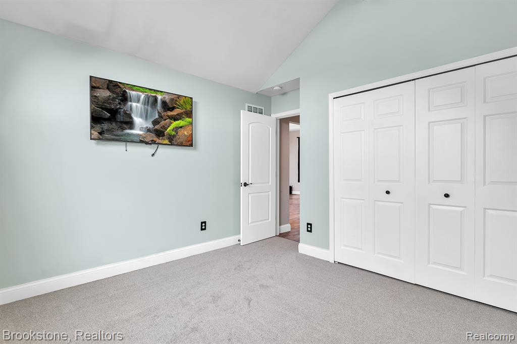 49159 Monte Road Chesterfield, MI 48047 - Photo 25 of 35