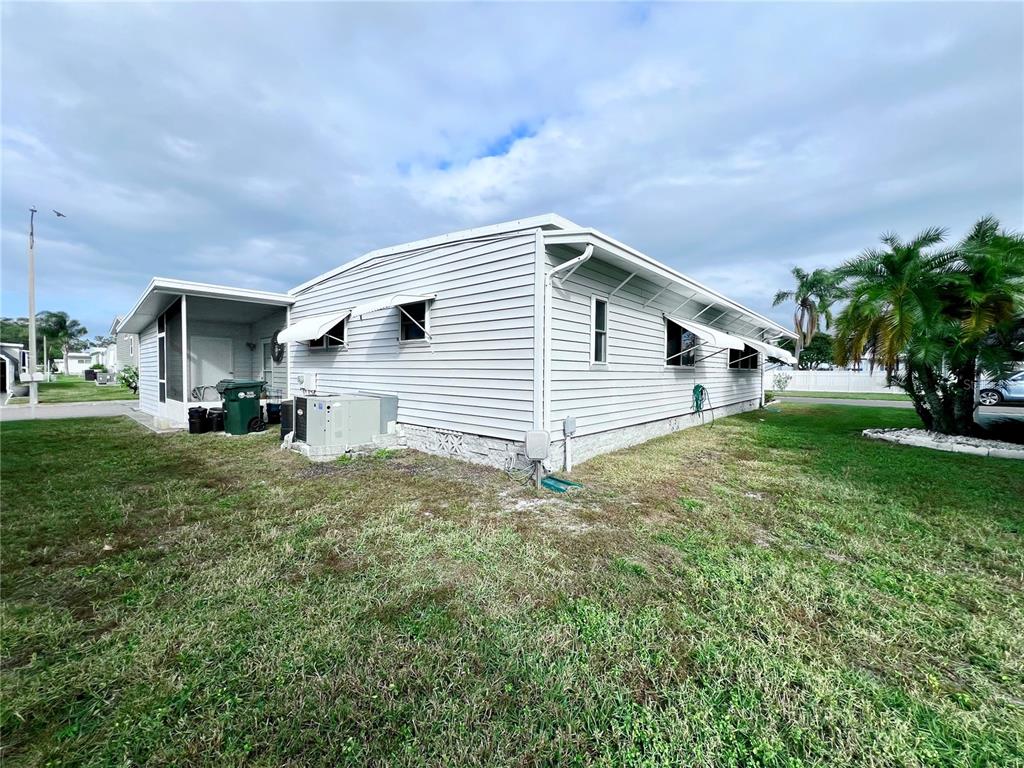 1100 South Belcher Road, Unit 645 Largo, FL 33771 - Photo 7 of 63 Southwest corner showing the spacious lot size.