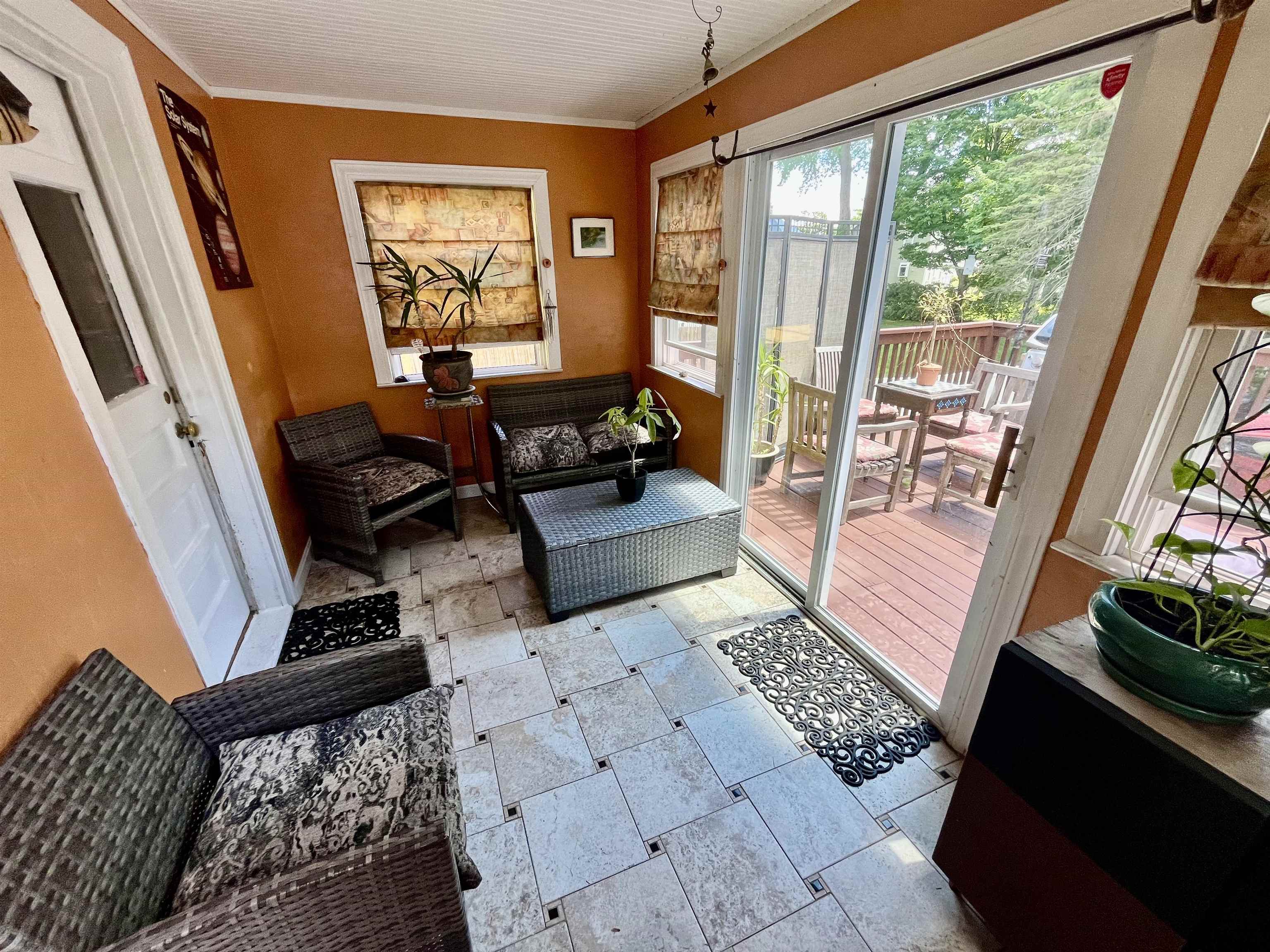747 Hanover Street Manchester, NH 03104 - Photo 13 of 17 Gallery Image 13