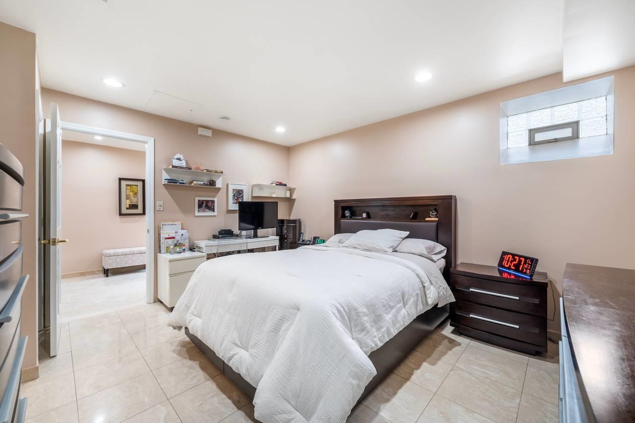413 Adams Street Hoboken, NJ 07030 - Photo 29 of 39