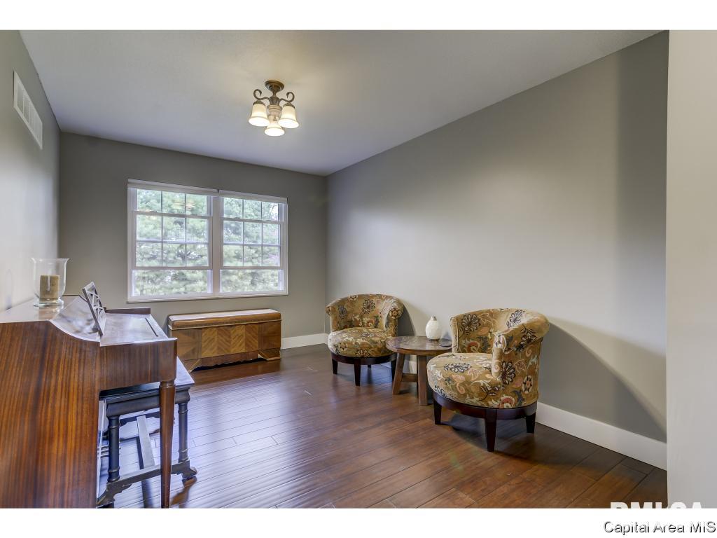 107 Exmore Drive Springfield, IL 62704 - Photo 17 of 36