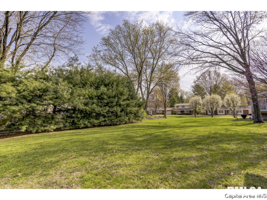 107 Exmore Drive Springfield, IL 62704 - Photo 33 of 36