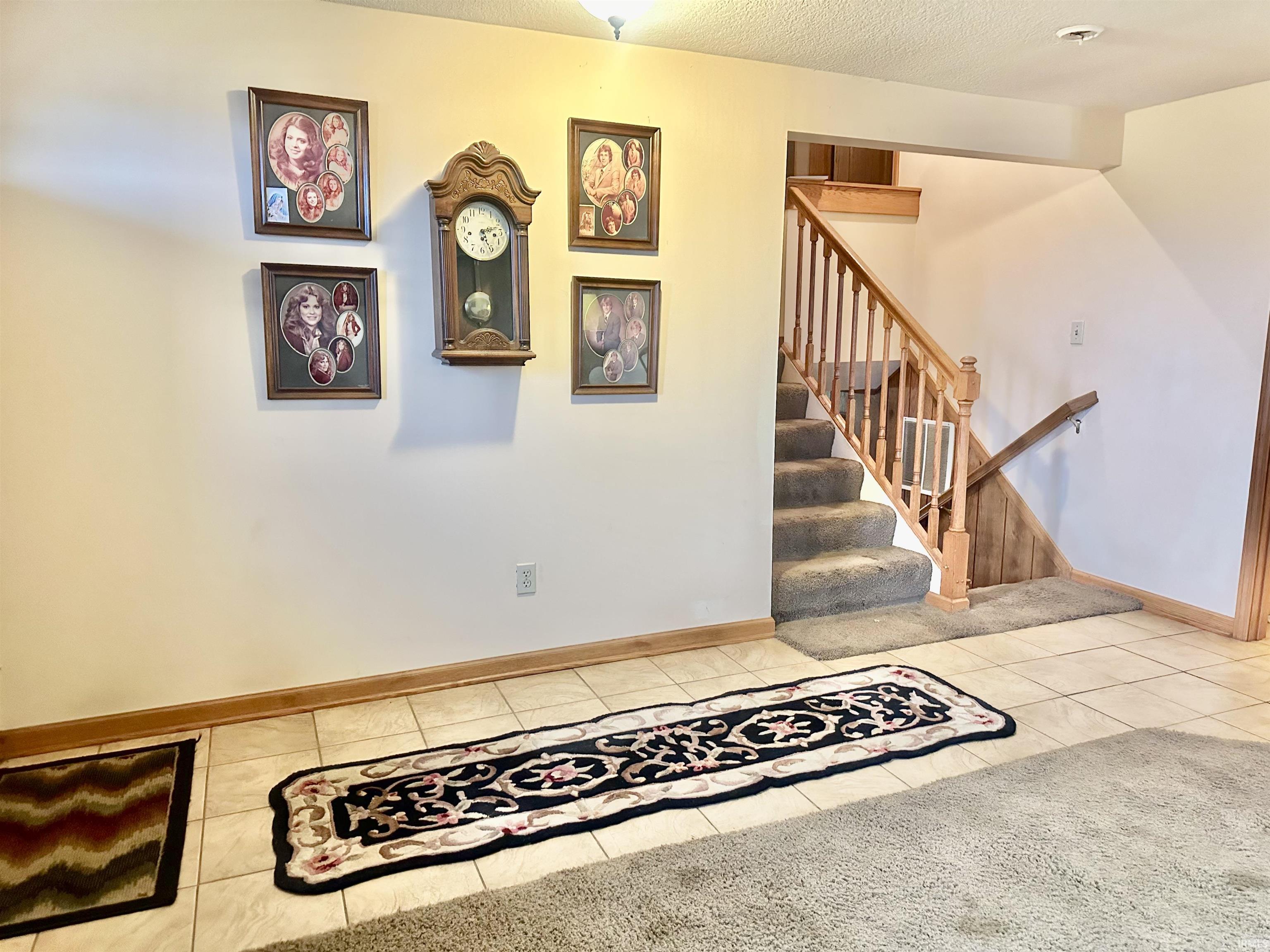 12737 Leesburg Road Fort Wayne, IN 46818 - Photo 10 of 16 Gallery Image 10