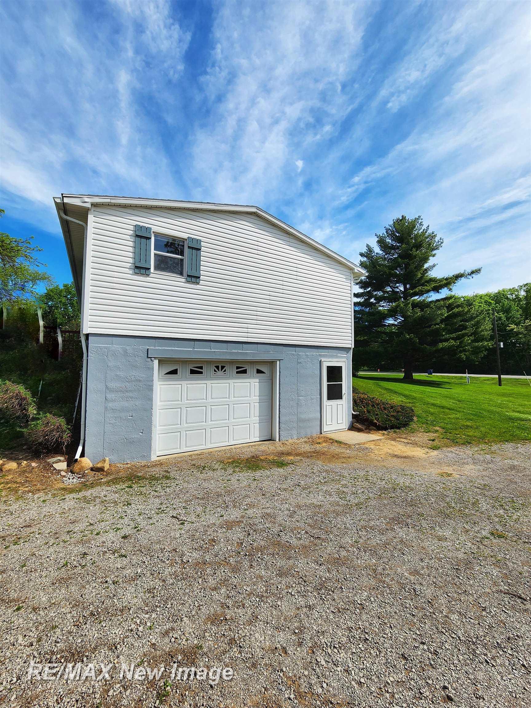 10424 South Graham Road St. Charles, MI 48655 - Photo 9 of 55