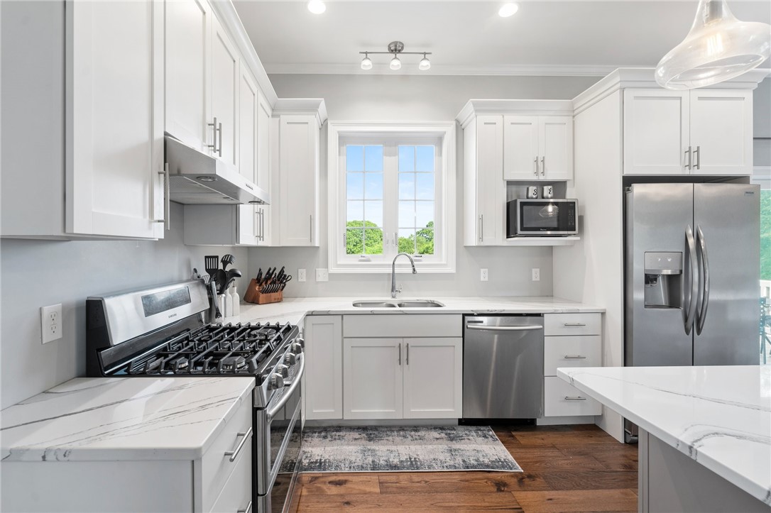 17 Moonlight Drive Westerly, RI 02891 - Photo 19 of 50 Kitchen