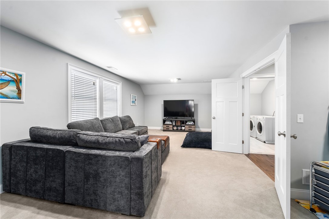 17 Moonlight Drive Westerly, RI 02891 - Photo 36 of 50 Family Room