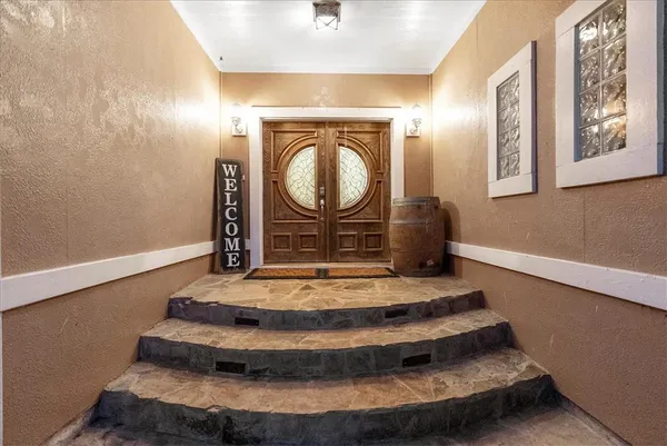 a view of entryway
