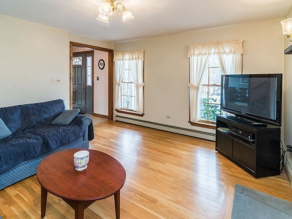 23 Cunningham Circle Waltham, MA 02453 - Photo 8 of 30