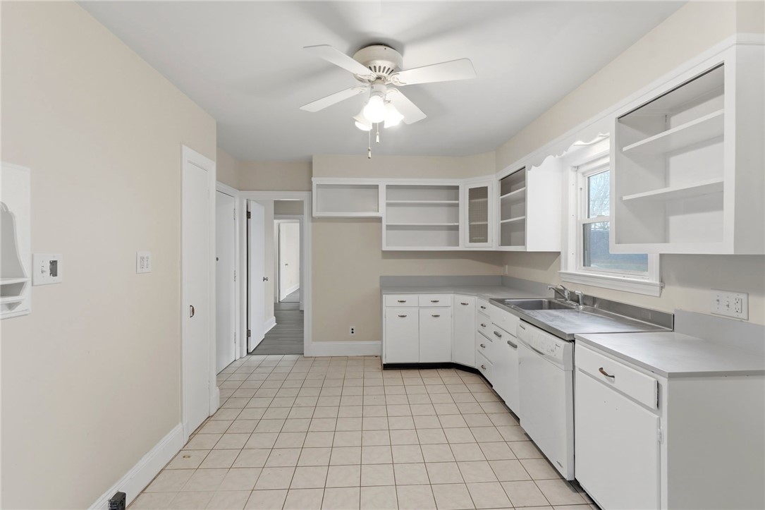 41 Summit Avenue North Smithfield, RI 02896 - Photo 11 of 48