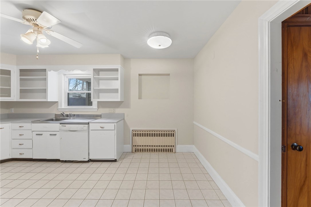 41 Summit Avenue North Smithfield, RI 02896 - Photo 14 of 48