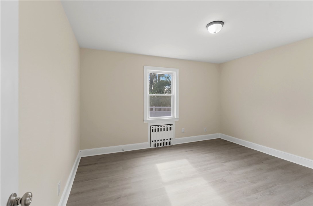 41 Summit Avenue North Smithfield, RI 02896 - Photo 22 of 48