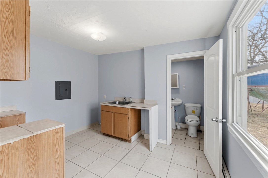 41 Summit Avenue North Smithfield, RI 02896 - Photo 35 of 48