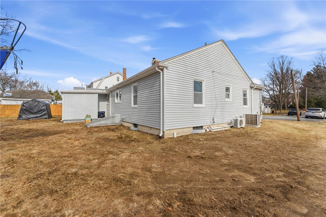 41 Summit Avenue North Smithfield, RI 02896 - Photo 44 of 48