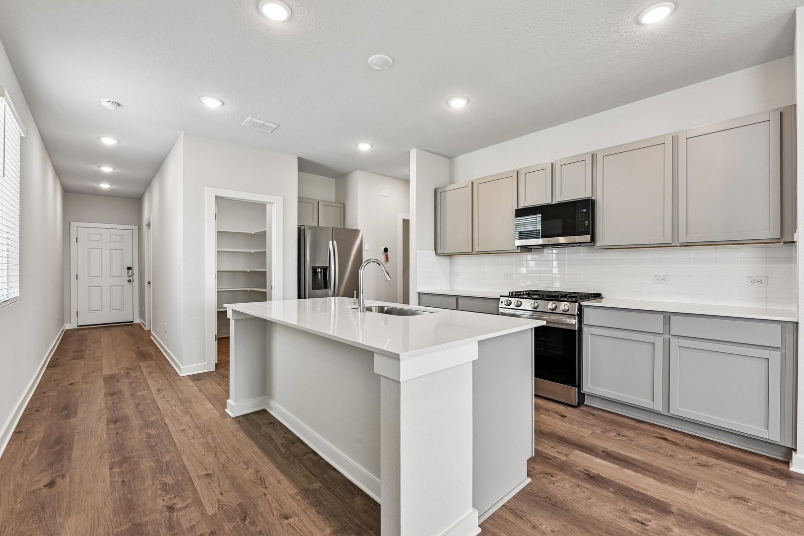 10609 Justify Lane Buda, TX 78610 - Photo 8 of 22