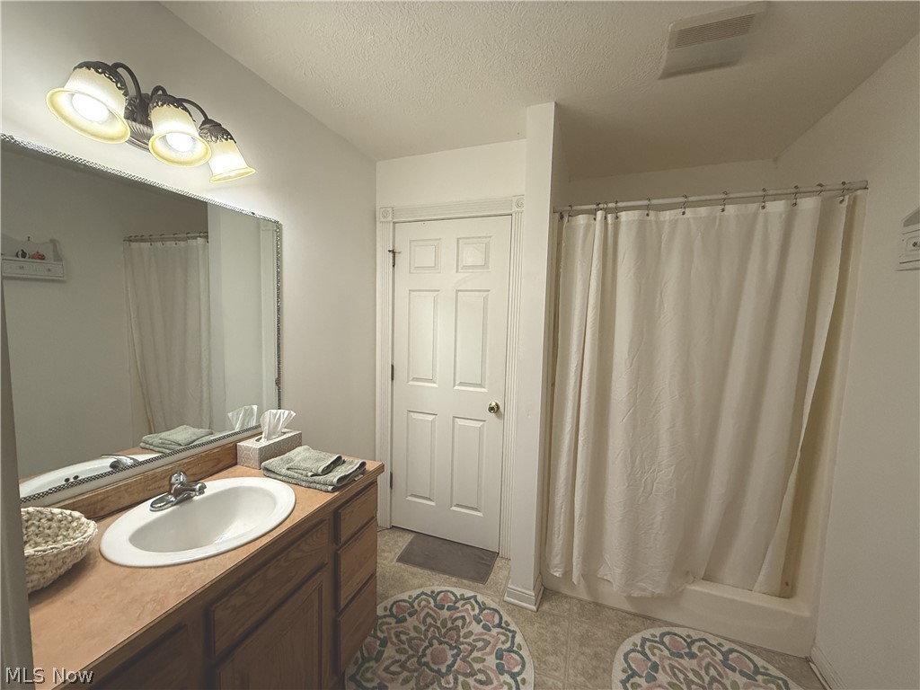 4777 Waterloo Road Atwater, OH 44201 - Photo 12 of 26
