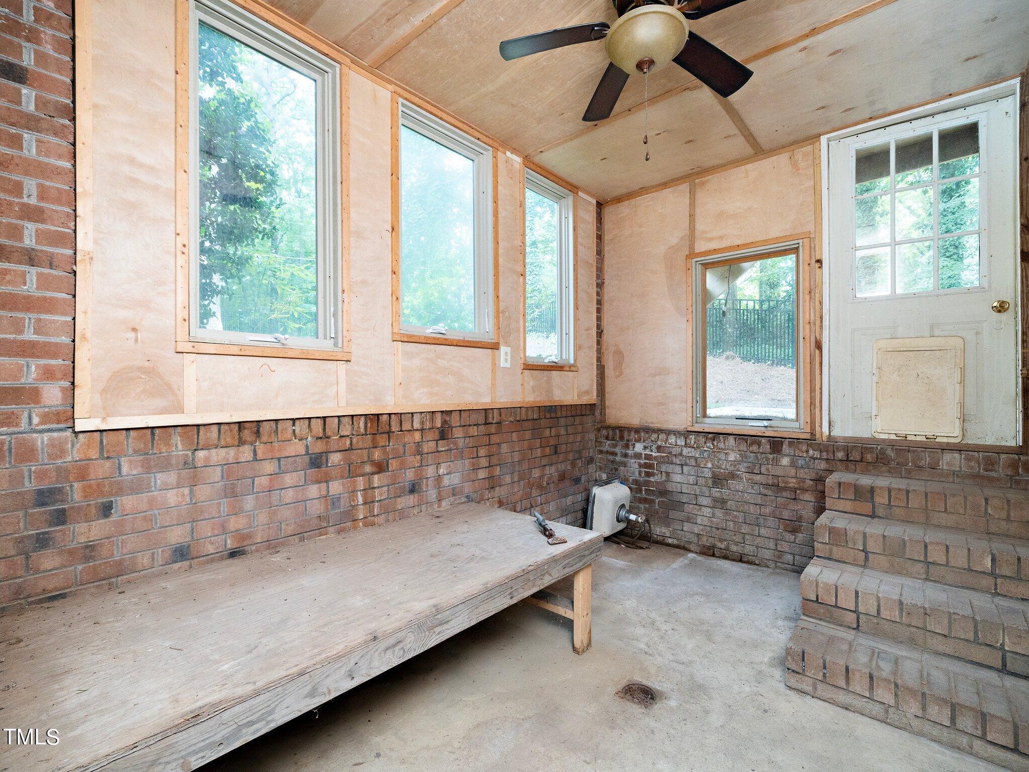 4809 Old Elizabeth Road Raleigh, NC 27616 - Photo 34 of 60 Solarium room
