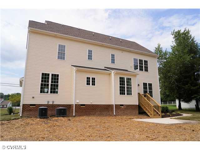 10671 Courtney Road Glen Allen, VA 23060 - Photo 3 of 15 Gallery Image 3