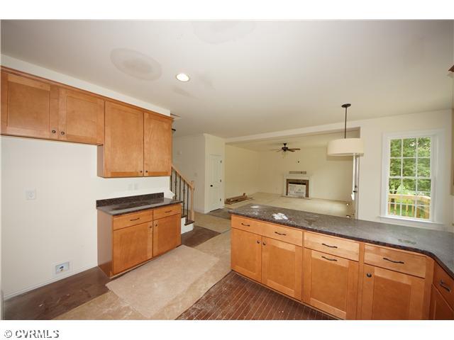 10671 Courtney Road Glen Allen, VA 23060 - Photo 5 of 15 Gallery Image 5