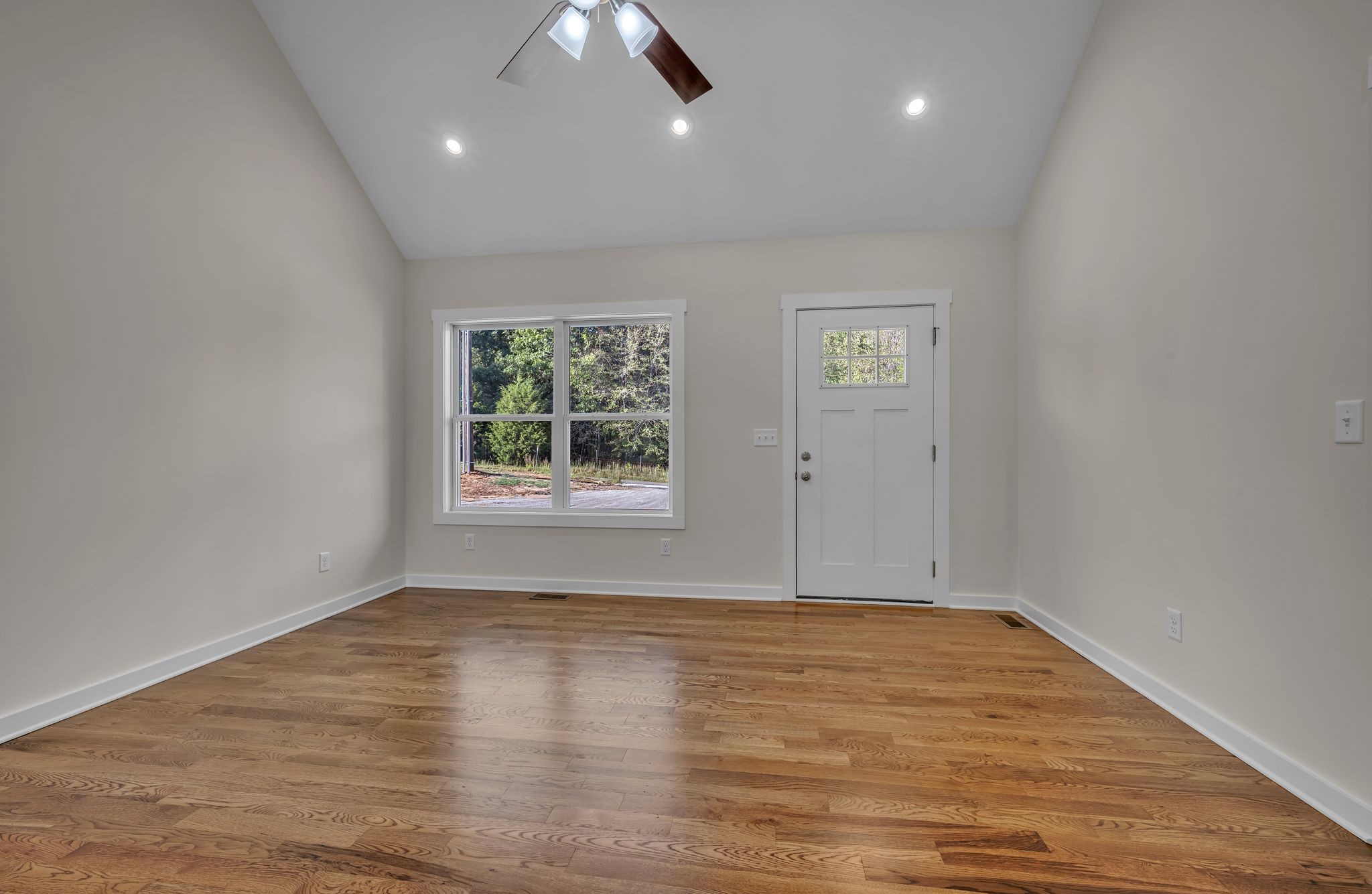 828 Jason Chapel Road Dickson, TN 37055 - Photo 5 of 29