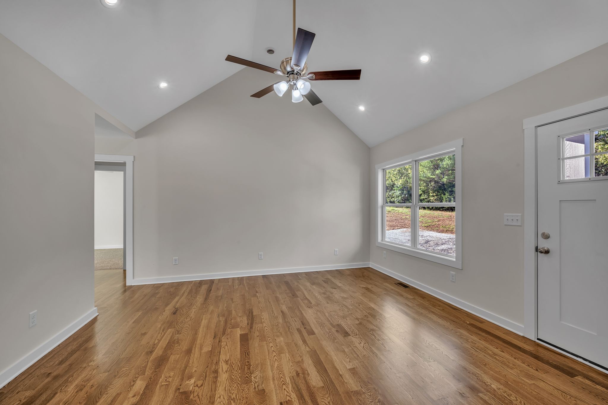 828 Jason Chapel Road Dickson, TN 37055 - Photo 7 of 29
