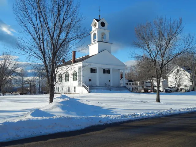 $699,000 | 477 Paris Hill Road, Paris, ME 04271