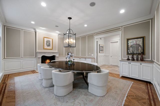 $3,249,000 | 677 Greenleaf Avenue, Glencoe, IL 60022