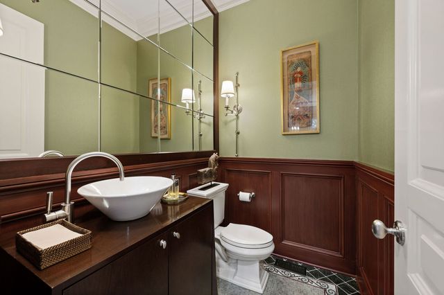 $3,249,000 | 677 Greenleaf Avenue, Glencoe, IL 60022