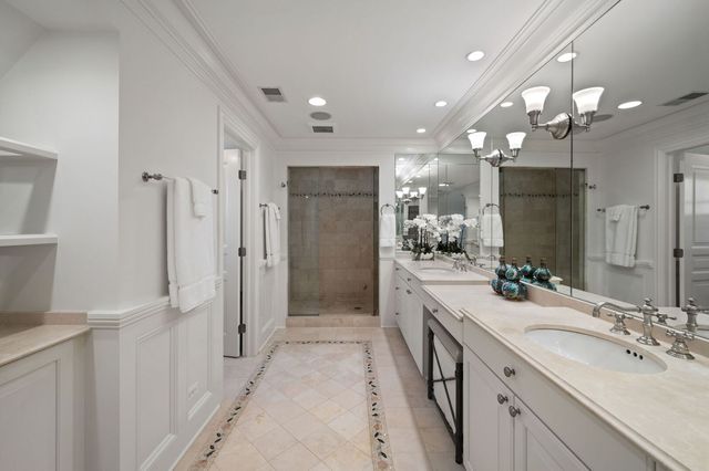 $3,249,000 | 677 Greenleaf Avenue, Glencoe, IL 60022