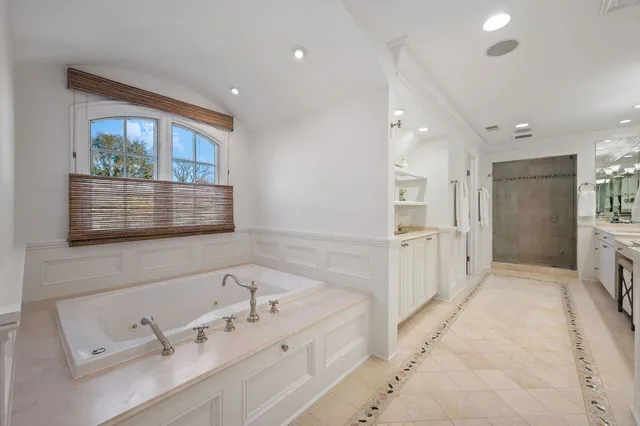 $3,249,000 | 677 Greenleaf Avenue, Glencoe, IL 60022