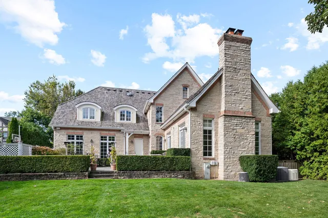 $3,249,000 | 677 Greenleaf Avenue, Glencoe, IL 60022