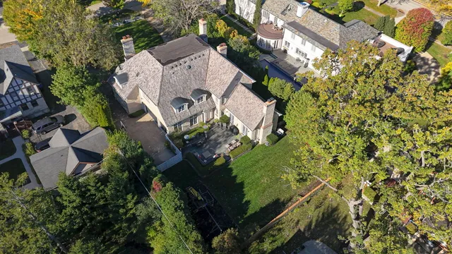 $3,249,000 | 677 Greenleaf Avenue, Glencoe, IL 60022