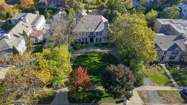 $3,249,000 | 677 Greenleaf Avenue, Glencoe, IL 60022